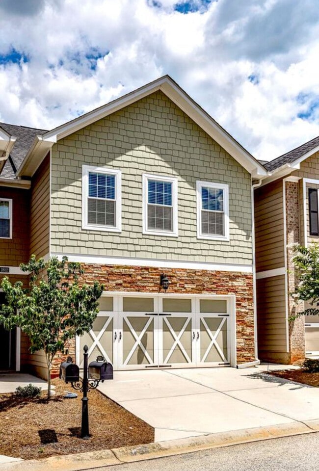property at 2854 Jordan Oaks Ln