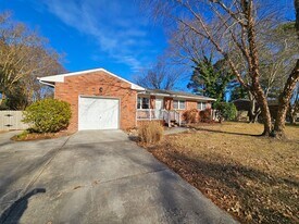 1540 Selden St in Virginia Beach, VA - Building Photo