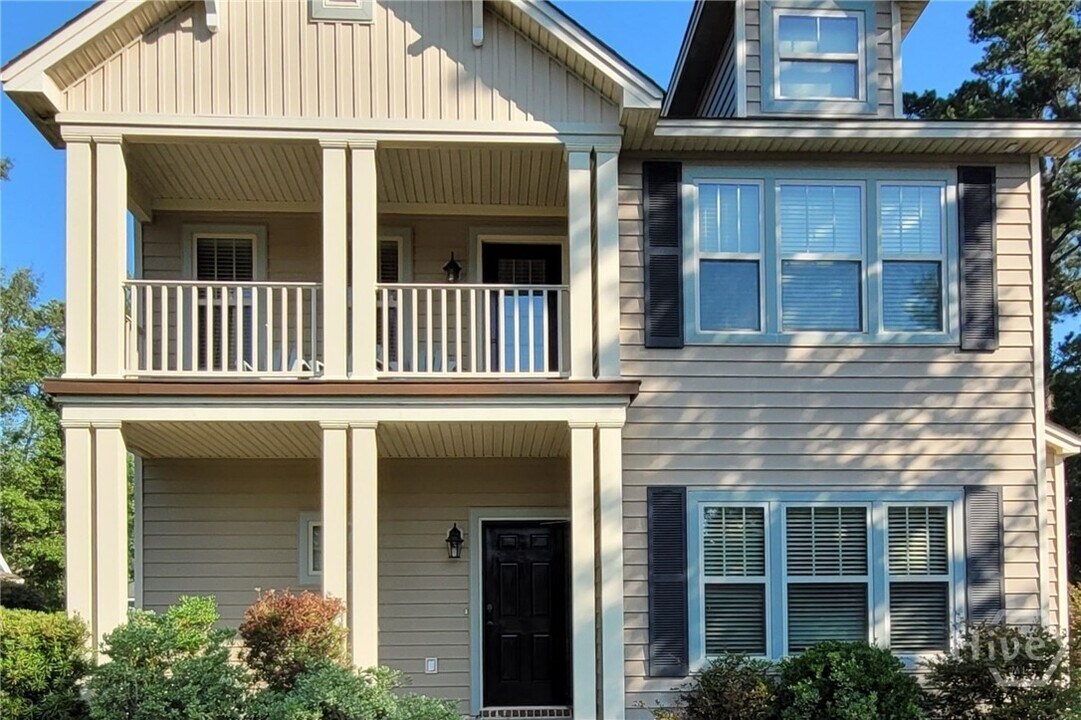 60 Teachers Row in Richmond Hill, GA - Building Photo