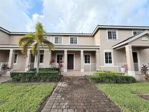 14240 SW 275th St in Homestead, FL - Building Photo - Building Photo