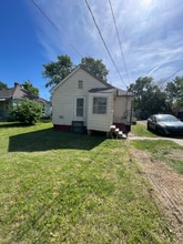 860 Custer St in Salina, KS - Building Photo - Building Photo