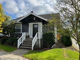 817 N 3rd St in Renton, WA - Building Photo