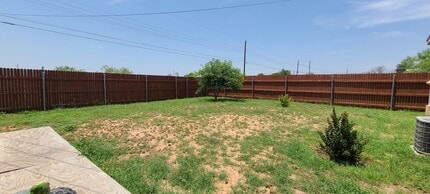 808 S Madison St in Midland, TX - Building Photo - Building Photo