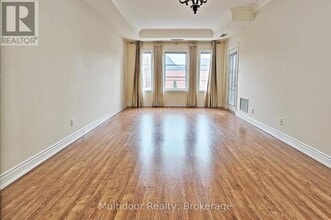 9901 Keele St in Vaughan, ON - Building Photo - Building Photo