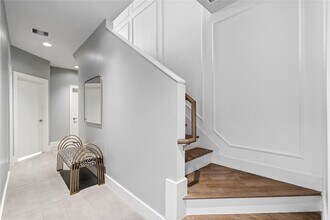 4516 Oats St in Houston, TX - Building Photo - Building Photo