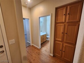 6229 Majestic Hills Ave in Las Vegas, NV - Building Photo - Building Photo