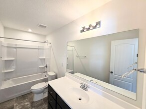 9041 Hawk Hl Wy, Unit 218 in Plain City, OH - Building Photo - Building Photo
