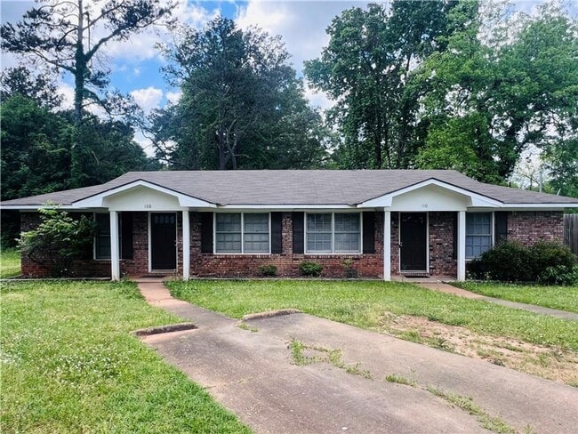 property at 108-110 Lacosta Cir