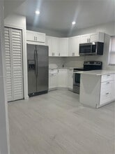 3912 SW 12th Ct in Fort Lauderdale, FL - Building Photo - Building Photo