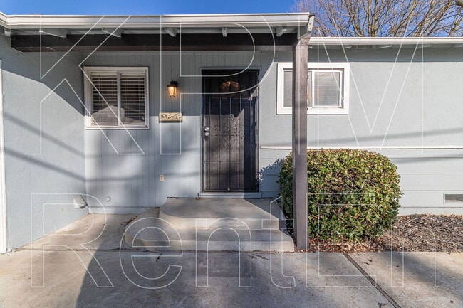 615 Garner Ln in Stockton, CA - Building Photo - Building Photo