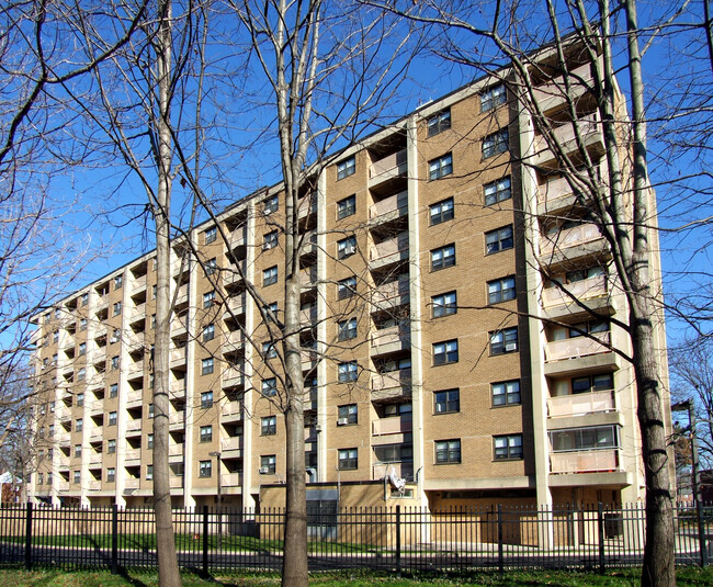 Louis Josephson Apartments in Trenton, NJ - Building Photo - Building Photo