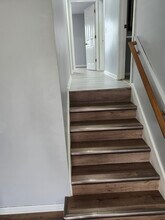 6221 Boone Ave N in Minneapolis, MN - Building Photo - Building Photo