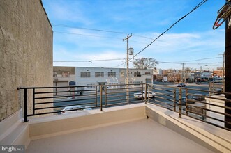 103 N 63rd St in Philadelphia, PA - Building Photo - Building Photo