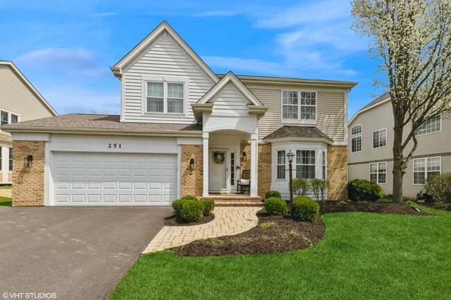 251 Pembrook Ln in Mundelein, IL - Building Photo - Building Photo