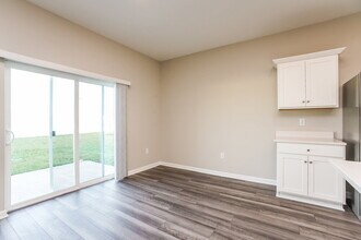 813 Kings Pine Ct in Ruskin, FL - Building Photo - Building Photo