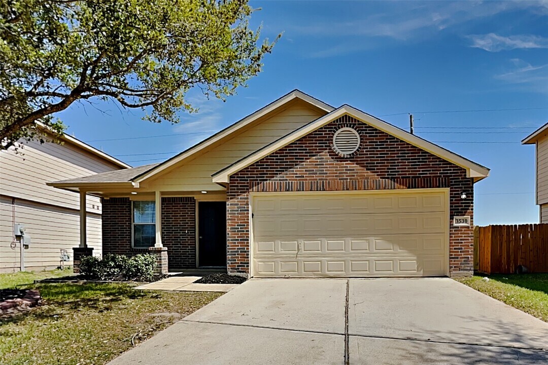 3530 Denton Meadows Ct in Katy, TX - Building Photo