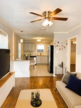 813 Waverly St in Houston, TX - Building Photo - Building Photo