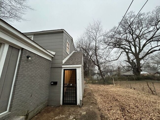 1055 Browner St in Memphis, TN - Building Photo - Building Photo
