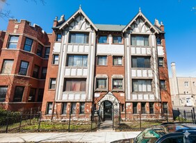 6912 N Ashland Blvd in Chicago, IL - Building Photo