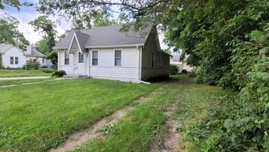 758 W King St in Decatur, IL - Building Photo - Building Photo