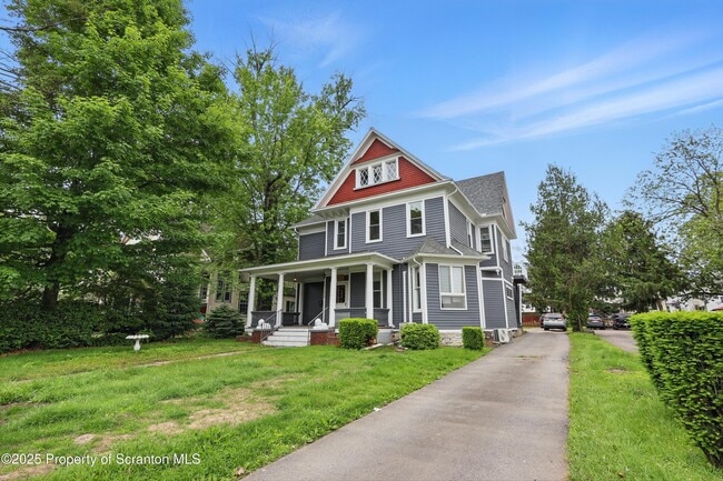 1638 Sanderson Ave in Scranton, PA - Building Photo - Building Photo
