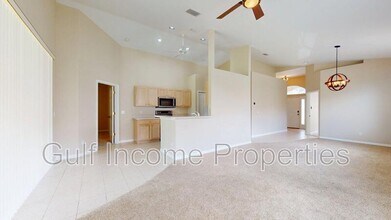1436 Hedgewood Cir in North Port, FL - Building Photo - Building Photo