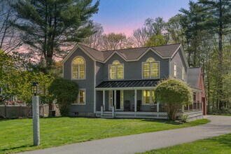 550 Long John Rd in Rye, NH - Building Photo - Building Photo