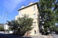 101 W Taylor St in Savannah, GA - Foto de edificio - Building Photo