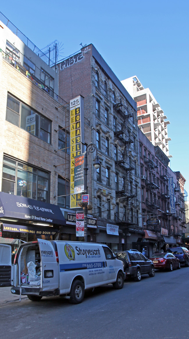 127-129 Orchard Street in New York, NY - Building Photo - Building Photo