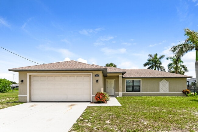 property at 2025 SW 32nd St