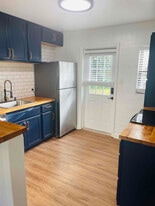 1453-1453 Fisher Ln, Unit 1451 in Tallahassee, FL - Building Photo