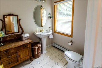 33 Sandra Ln in Monroe, NY - Building Photo - Building Photo