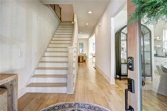 1268 Hayes Dr SE in Smyrna, GA - Building Photo - Building Photo