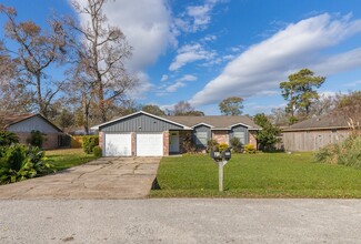 731 Broad Ripple Dr in Huffman, TX - Building Photo - Building Photo