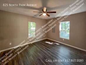 825 N Park Ave in Springfield, MO - Building Photo - Building Photo