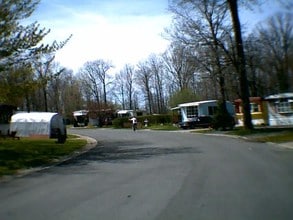 Expressway Village Mobile Home park in Niagara Falls, NY - Building Photo - Building Photo