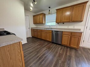 1205 Dillon Lake Bend in Leander, TX - Building Photo - Building Photo
