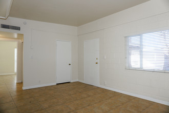 2409 Maroney Ave in Las Vegas, NV - Building Photo - Interior Photo