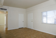 2409 Maroney Ave in Las Vegas, NV - Building Photo - Interior Photo