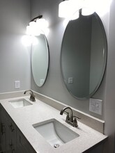 1331 Nashboro Blvd in Nashville, TN - Foto de edificio - Building Photo