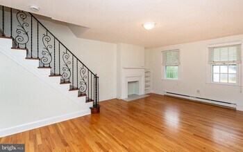 240 Henley Rd in Penn Wynne, PA - Building Photo - Building Photo