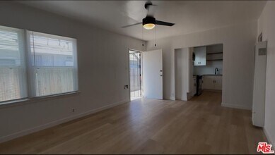6407 11th Ave in Los Angeles, CA - Building Photo - Building Photo