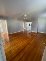 24 Sharp St in Dartmouth, MA - Building Photo