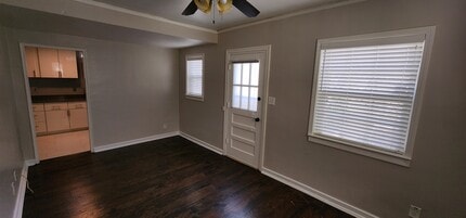 415 Willow Ln, Unit 5 in Decatur, GA - Foto de edificio - Building Photo