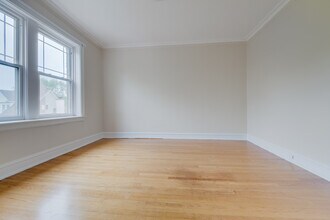 1919 W Estes Ave in Chicago, IL - Foto de edificio - Building Photo