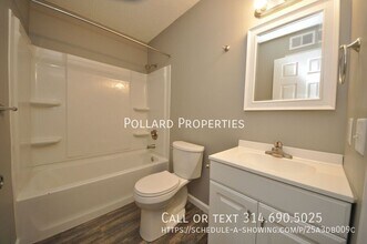 15 Westwood Village in Wright City, MO - Building Photo - Building Photo