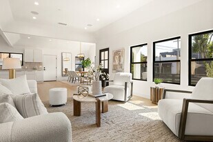 2370 Kelton Ave in Los Angeles, CA - Building Photo