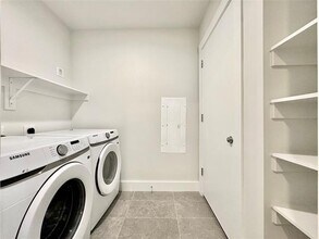 8111 Douglas Ave in Dallas, TX - Building Photo - Building Photo