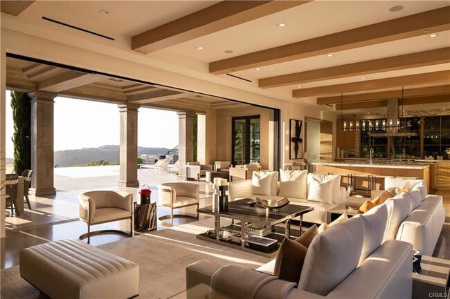 39 Tide Watch in Newport Beach, CA - Building Photo - Building Photo