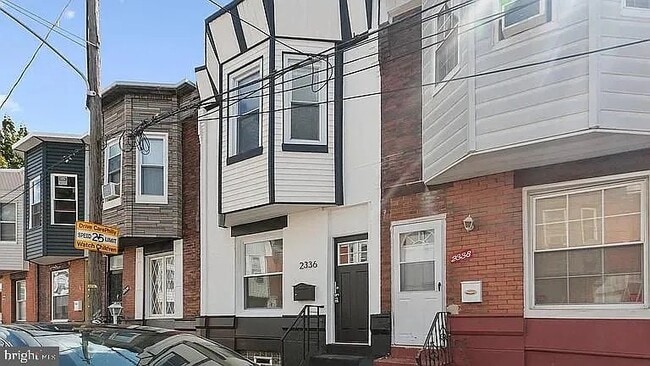 2336 Pierce St in Philadelphia, PA - Foto de edificio - Building Photo